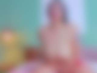 slutty-hugetits's Live Sex Cam Show