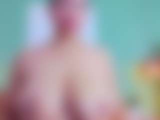 slutty-hugetits's Live Sex Cam Show