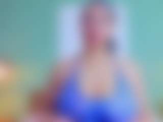 slutty-hugetits's Live Sex Cam Show