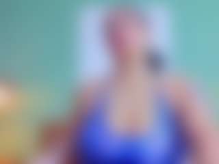 slutty-hugetits's Live Sex Cam Show