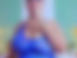 slutty-hugetits's Live Sex Cam Show
