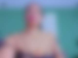Live cam show with slutty-hugetits - Fingering MILF on Camsoda