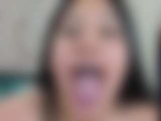 ariana-lucia's Live Sex Cam Show