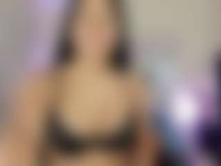 Live cam show with ariana-lucia - Mature on dropp.cam