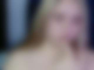 Live cam show with julieta-wish - Tease Blonde Hair on Camsoda