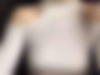 Live cam show with Amelia - Athletic on AdultVida.com