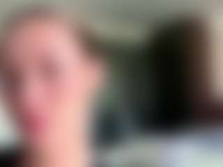 Live cam show with IlaDai - Blonde Hair Middle Aged on dropp.cam