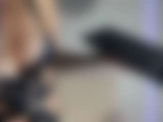 Live cam show with Jessica - Brown Eyes MILF on Camsoda