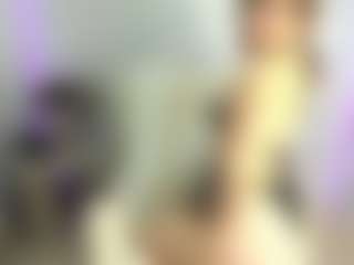 Live cam show with Jessica - College MILF on CamwithHer