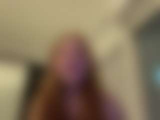 Live cam show with MelaniaTepp - Foot Fetish Athletic on Dare Cams