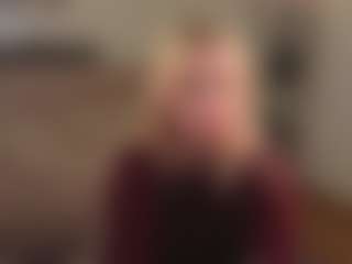 Live cam show with AlissaFrohlich - Brown Eyes on Camsoda