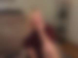 Live cam show with AlissaFrohlich - Brown Eyes Brown Hair on Camsoda