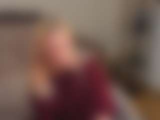 Live cam show with AlissaFrohlich - New Brown Eyes on live.xheat.ai