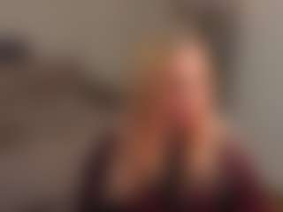 Live cam show with AlissaFrohlich - HD on livesexfox.com