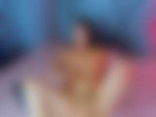 Aura's Live Sex Cam Show