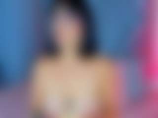 Aura's Live Sex Cam Show