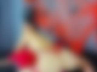Live cam show with Aura - Mature on Camsoda