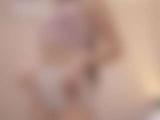 CutieLolaBunny's Live Sex Cam Show