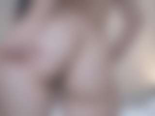 CutieLolaBunny's Live Sex Cam Show