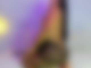 Live cam show with Indya-Brown - White on TeamSkeetLive | colombia