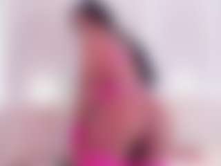 Live cam show with Indya-Brown - Dildo on dropp.cam