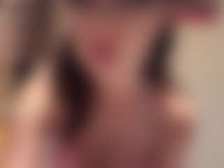KarineSolverud's Live Sex Cam Show