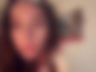Live cam show with KarineSolverud - Arab Athletic on Dolls Live