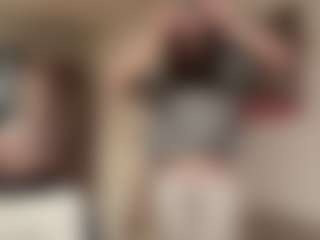 KarineSolverud's Live Sex Cam Show