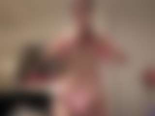 KarineSolverud's Live Sex Cam Show