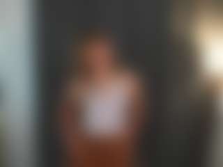 Live cam show with KarrenMaikoksoong - Striptease on mypornchat.com