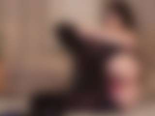Live cam show with LilluCooper1 - Lovense Brown Hair on TastyBlacksLive