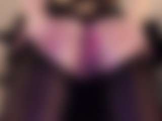 Live cam show with LilluCooper1 - New Sexwebcam on livesuperchat.net