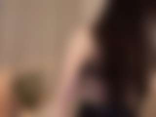 Live cam show with LilluCooper1 - Gamer Brown Hair on Camming Site