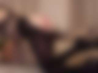 Live cam show with LilluCooper1 - Teen (18+) on https://playwithruby.com