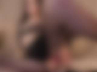 Live cam show with LilluCooper1 - College Brown Hair on Camsoda