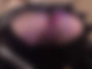 Live cam show with LilluCooper1 - Athletic on sexylive.show