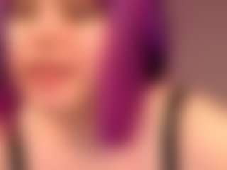 Live cam show with LovelyKristi - New Young Adult on Mixed Magazine Live