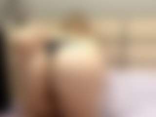 Live cam show with PrincessIvans - Blonde Hair Teen (18+) on sexylive.show