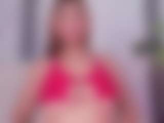 Live cam show with Raquelrose - Red Hair HD on Camming Site