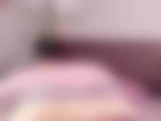 Live cam show with Raquelrose - Red Hair Teen (18+) on hotwifechat.live