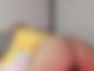 Live cam show with Raquelrose - Red Hair Dildo on xDating