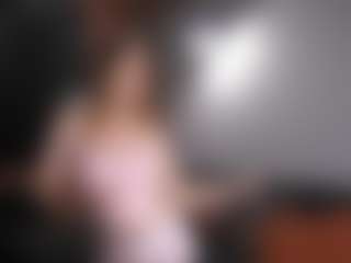 Live cam show with Coco - HD Teen (18+) on Gym Cam Girls