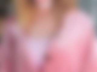 Live cam show with Coco - Nipple Piercings on madthumbs