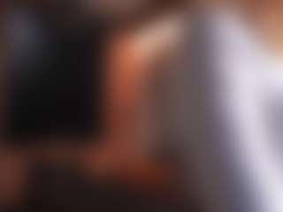 Live cam show with Coco - Nipple Piercings on xDating