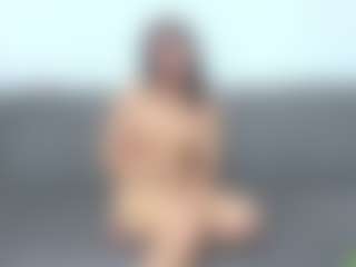 CrazycrewEmily's Live Sex Cam Show