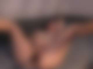 evacurl's Live Sex Cam Show