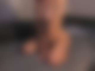 evacurl's Live Sex Cam Show