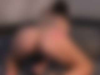 evacurl's Live Sex Cam Show