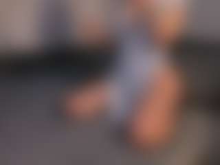 evacurl's Live Sex Cam Show