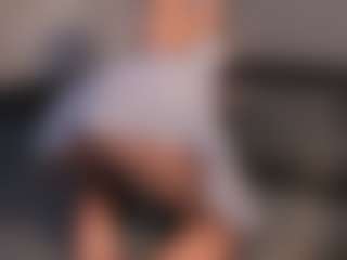 evacurl's Live Sex Cam Show